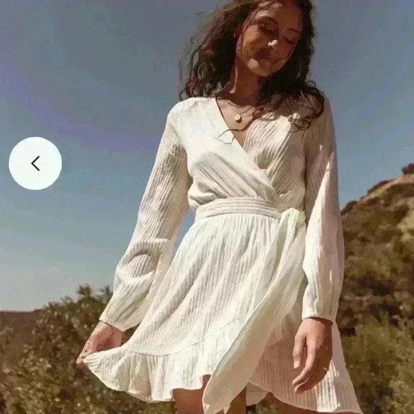 Lost + Wander Travel Light Wrap Mini Dress - Picture 3 of 11